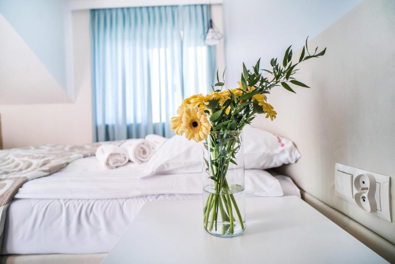 Dworek Ola Bed & Breakfast Jablonna Majatek